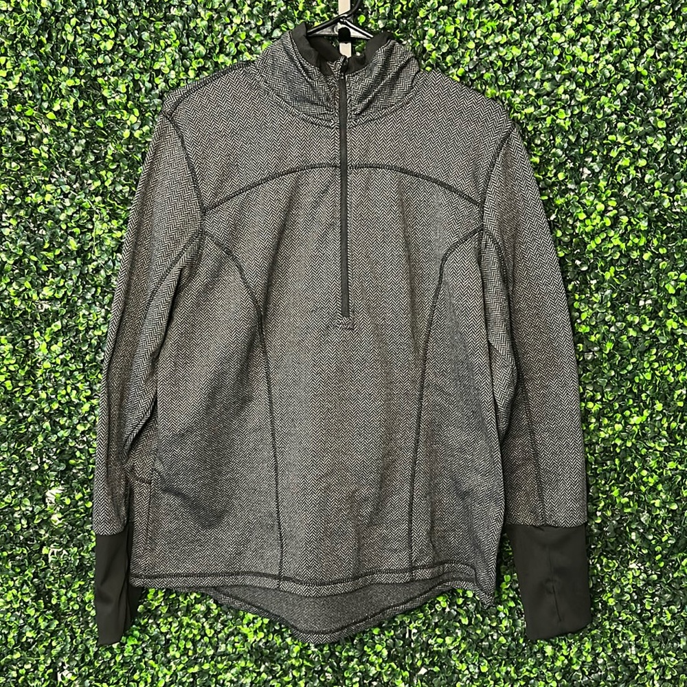 Half zip athletic top